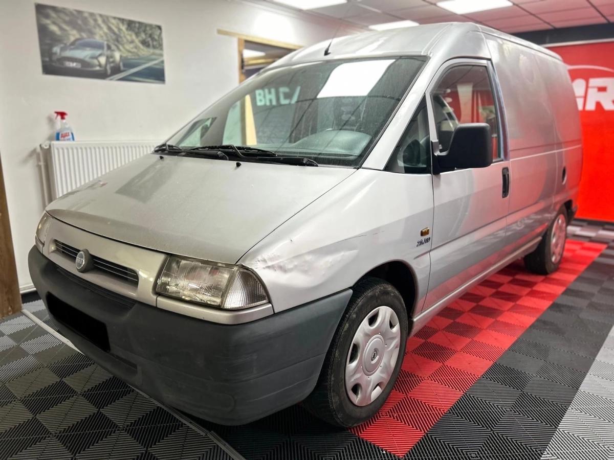 Image: Fiat Scudo Vu FOURGON 2.0 JTD 95 COURT EL 4M3