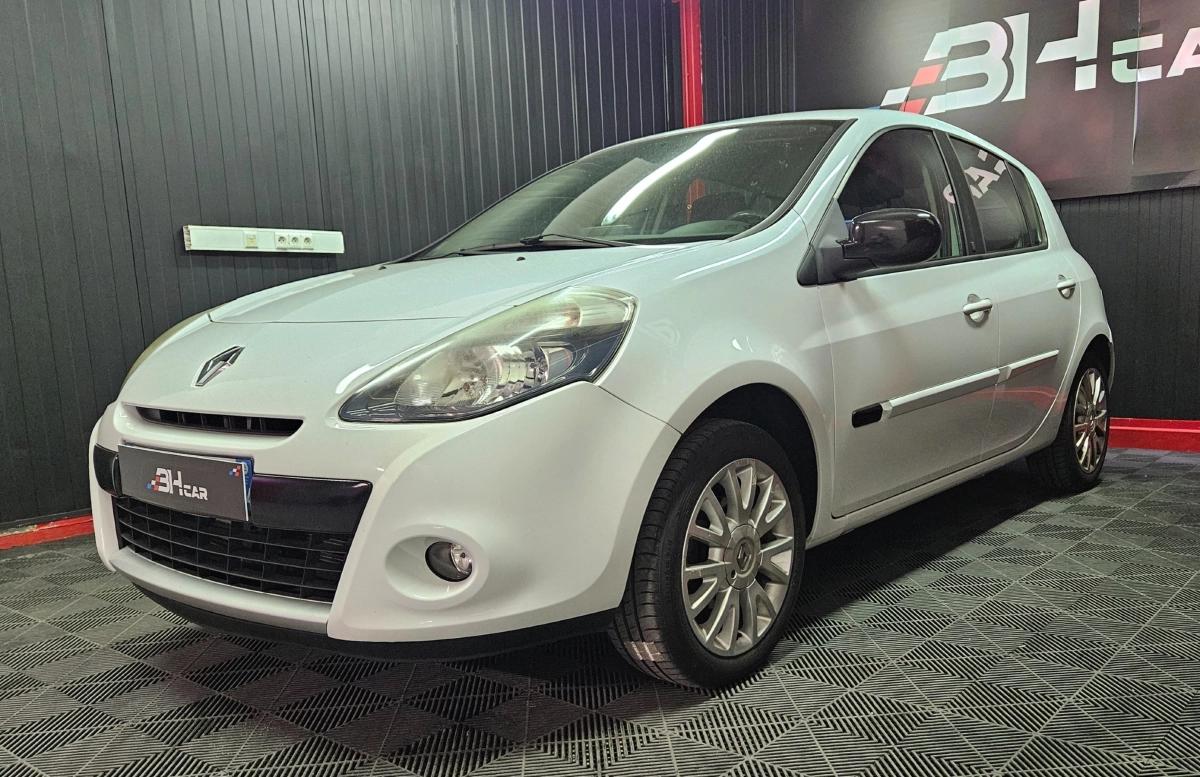Image: Renault Clio 1.2 TCE 100 20EME ANNIVERSAIRE