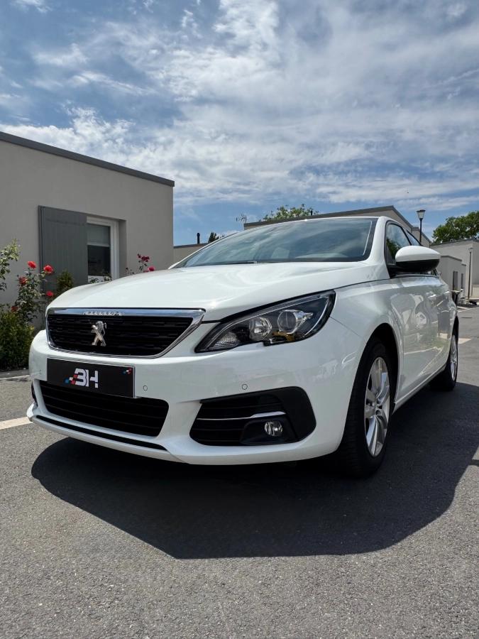 Image: Peugeot 308 GENERATION-II 1.5 BLUEHDI 130 ACTIVE BUSINESS START-STOP