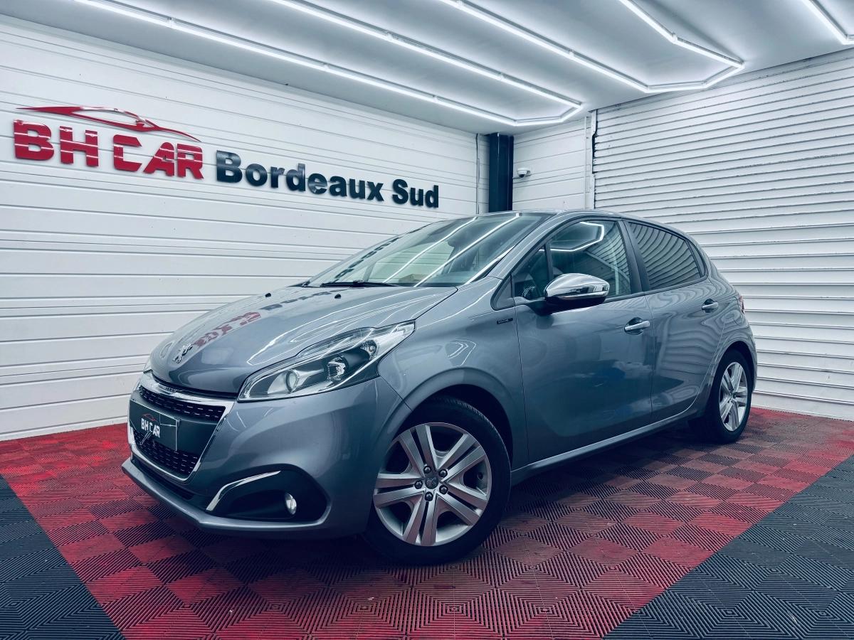Image: Peugeot 208 1.2 PURETECH 82 SIGNATURE // KIT DISTRIBUTION ET EMBRAYAGE NEUFS
