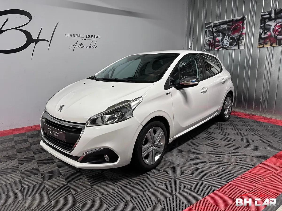 Image: Peugeot 208 1.2L puretech 80CH - STYLE