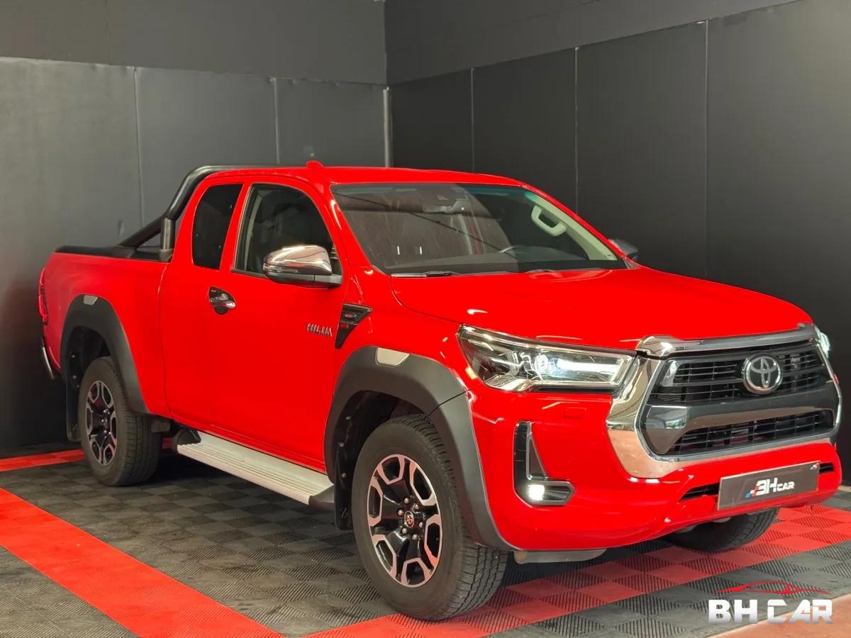 Image: Toyota Hilux XTRA CABINE 2.8 D4D 205 LOUNGE 4X4 BVA TVA récupérable