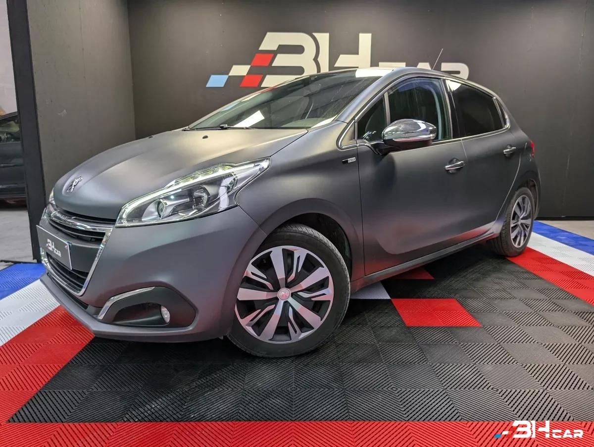 Image: Peugeot 208 1.2 PTC 80 STYLE - GRIS MAT