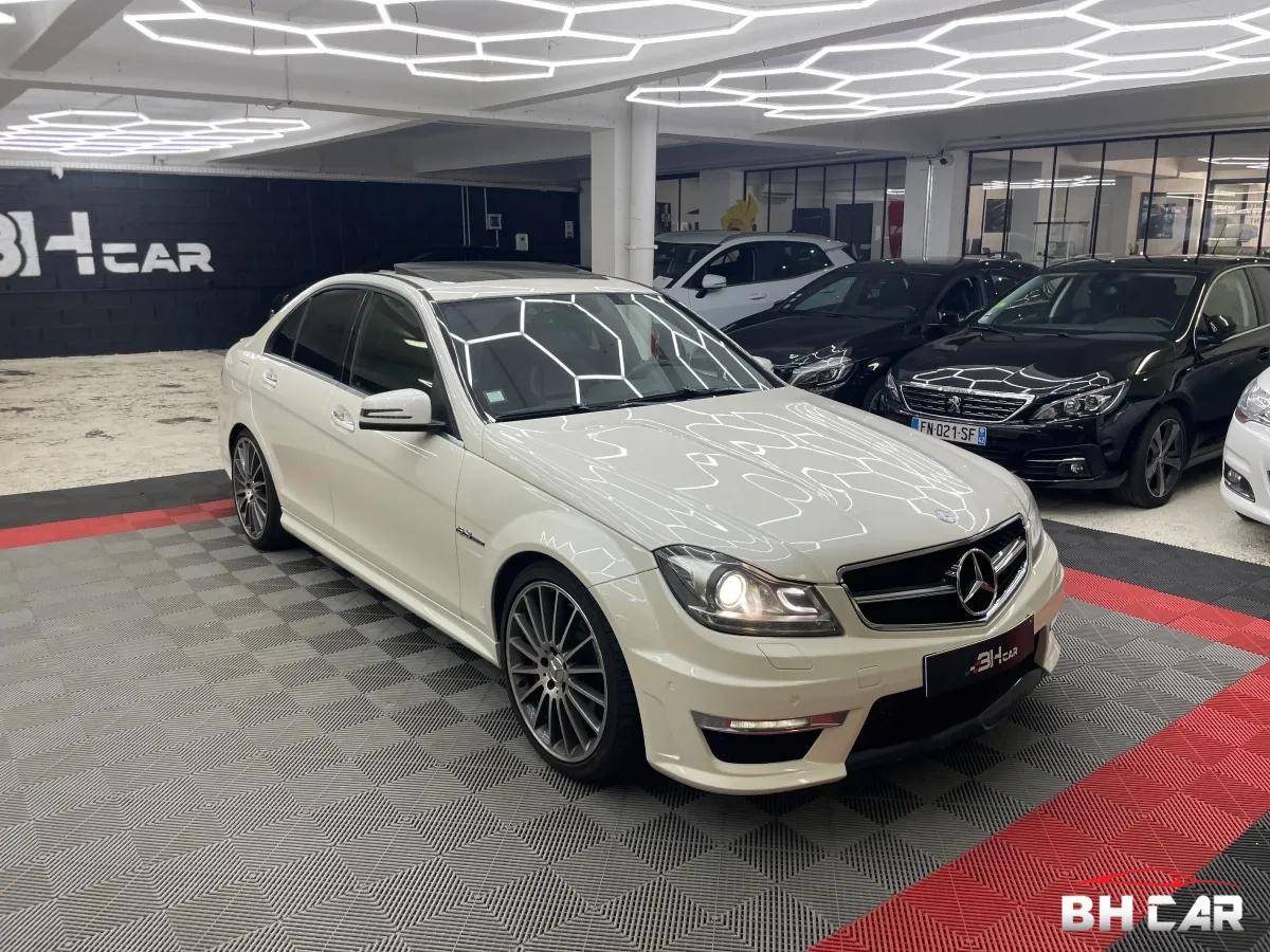 Image: Mercedes Classe C 63 AMG  phase 2 - 6.2 V8 457 CH - BLANC DIAMANT