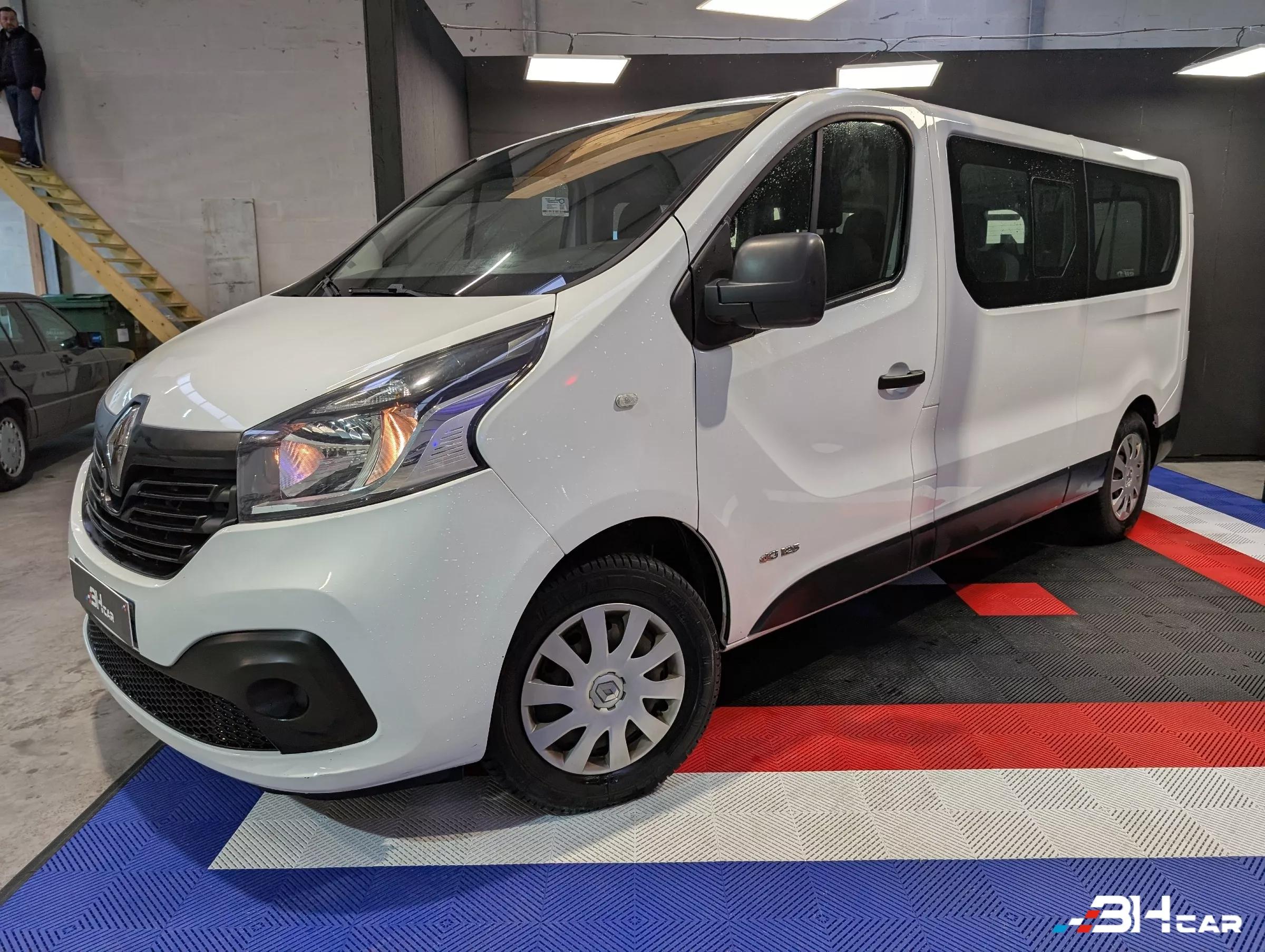 Image: Renault Trafic COMBI 1.6 DCI 125 L2 ENERGY ZEN 9 PLACES ATTELAGE