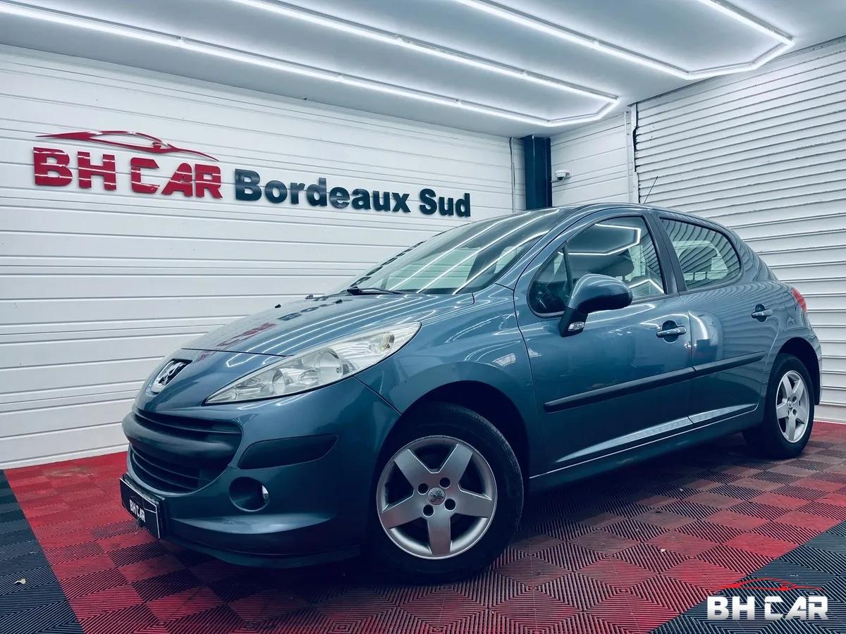 Image: Peugeot 207 1.4i 75cv 5 Portes PREMIUM
