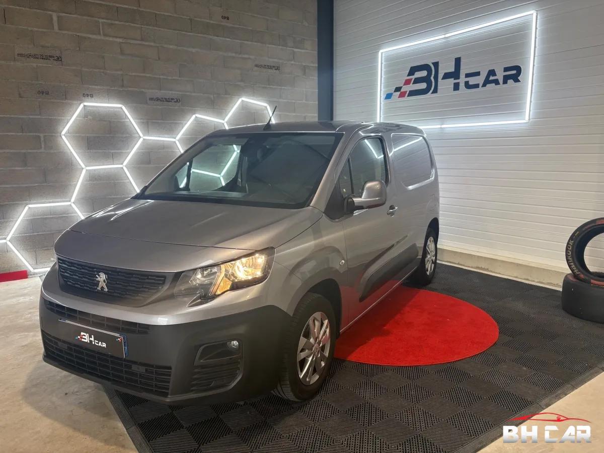 Image: Peugeot Partner Vu FOURGON 1.5 BLUEHDI 130 950KG L1 M PACK ASPHALT CONNECT START-STOP