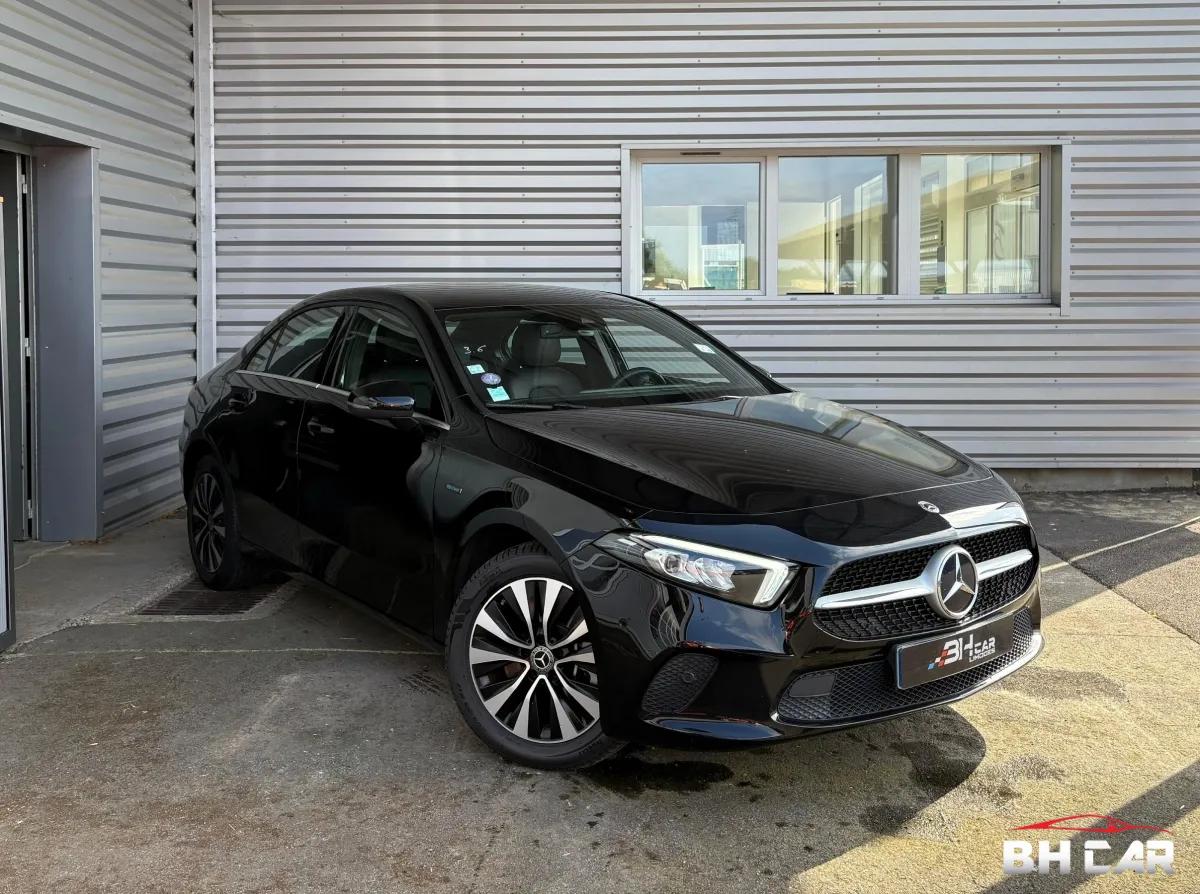 Image: Mercedes Classe A Berline 1.3 250e 218 ch Business Line TVA récupérable