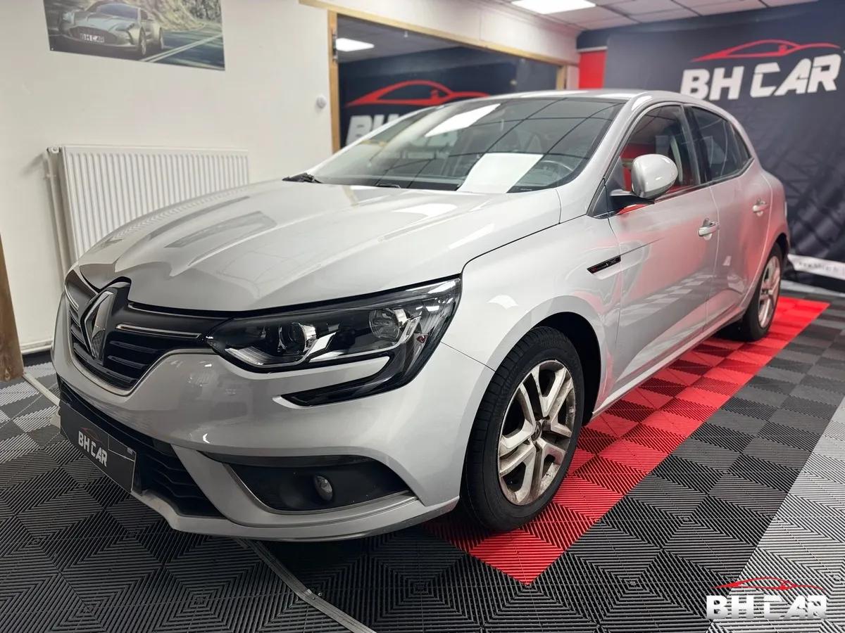 Image: Renault Megane IV Berline TCe 140 BUSINESS 1ère main 95000km Entretien top Attelage Garantie 12 mois