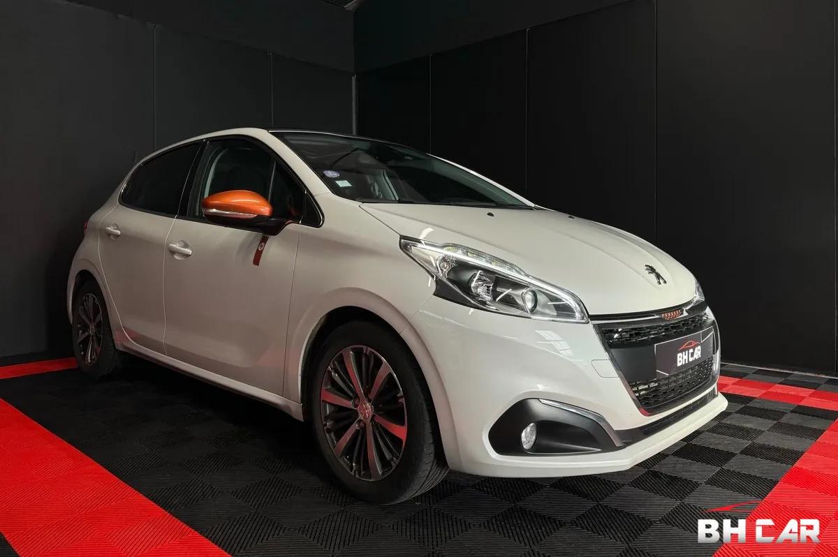Image: Peugeot 208 1.2 Puretech 110 CH Roland-Garros