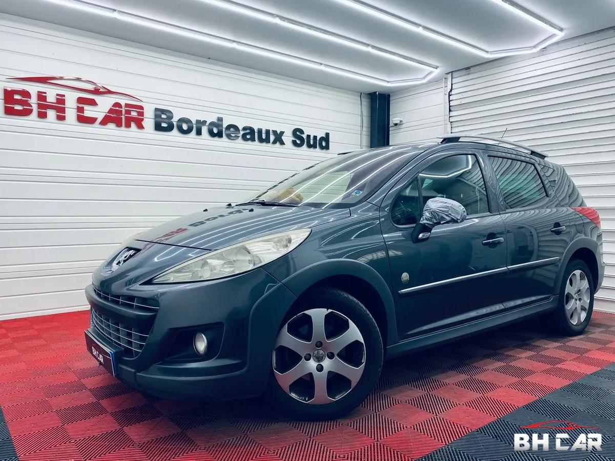Image: Peugeot 207 SW 1.6 HDI 90 PREMIUM // TOIT PANORAMIQUE