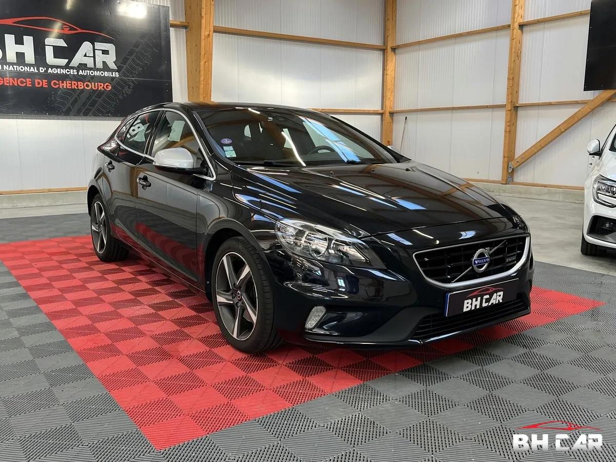 Image: Volvo V40 2.0 T2 120 R-DESIGN