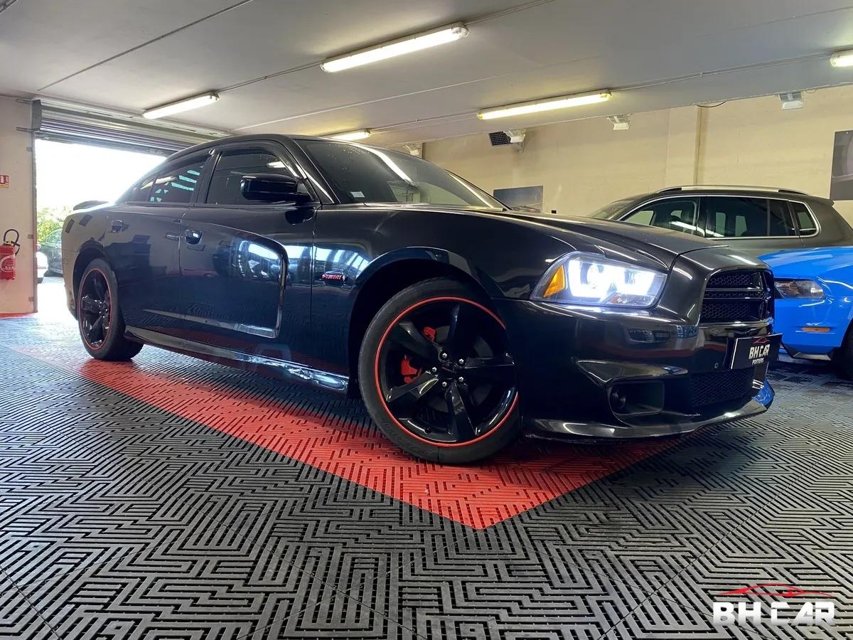 Image: Dodge Charger 5.7L V8 370CH RT