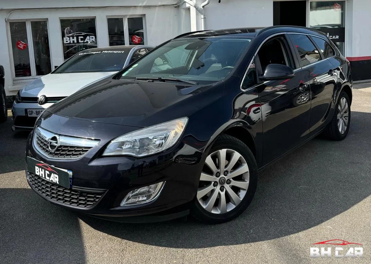 Image: Opel Astra Sports Tourer 1.7 CDTI 110 COSMO