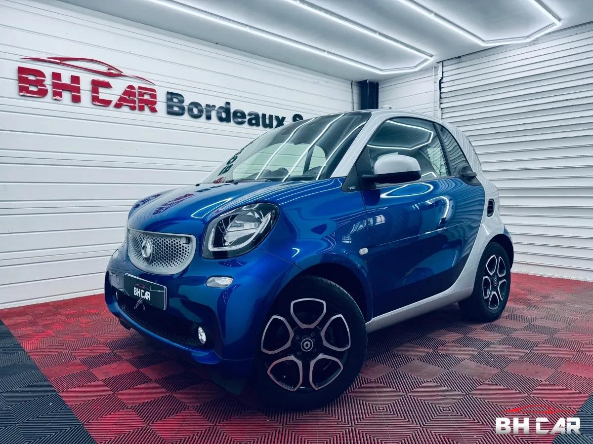 Image: Smart Fortwo (453) 1.0 i 71 PRIME TWINAMIC BVA // TOIT PANORAMIQUE - SIEGES CHAUFFANTS - CAMERA DE RECUL