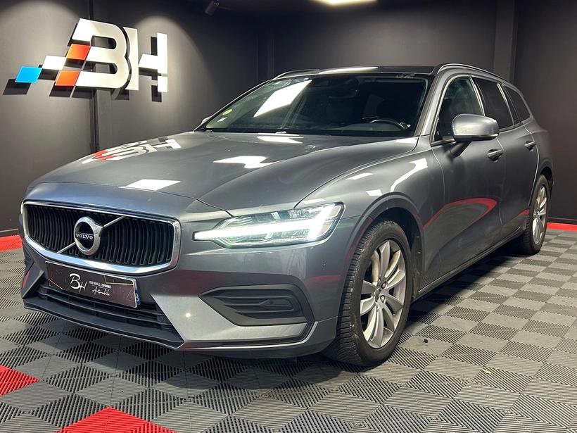 Image: Volvo V60 D3 2.0 TDI 150 CV Momentum Geartronic 8