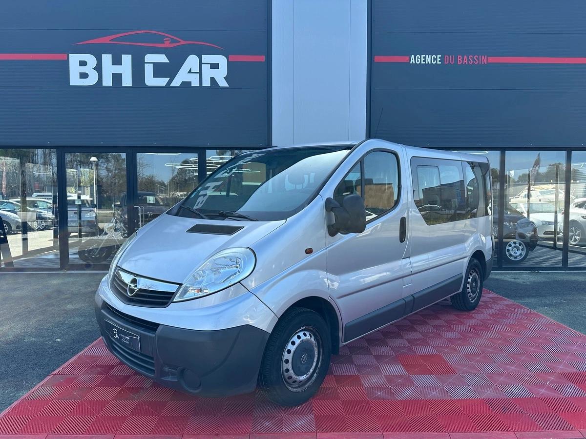 Image: Opel Vivaro 2.0 CDTI 115 / 9 PLACES / ATTELAGE / MINIBUS
